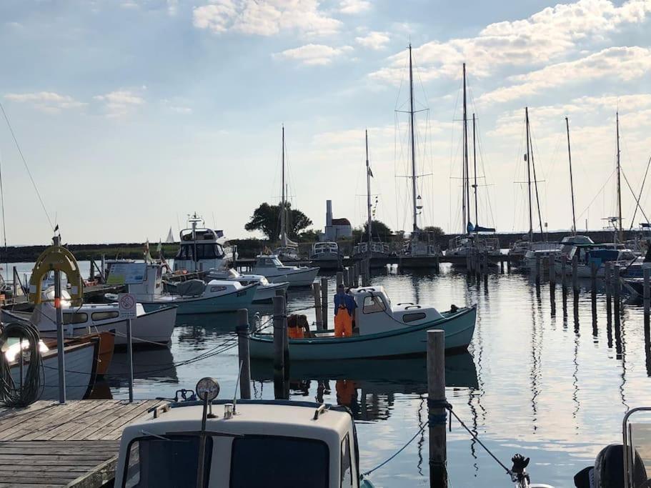 Skont Fiskerhus. Taet Pa By, Havn Og Havet Villa Marstal Exteriör bild